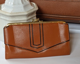 Laura vintage 1970s leather wallet clutch Princess Gardner