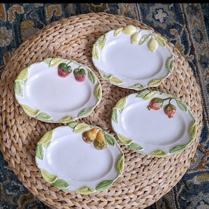 Vintage Vietri Majolica Fruit Plates oval Platters / dessert plates / cottagecore English country decor / kitchen / San Marco Nove