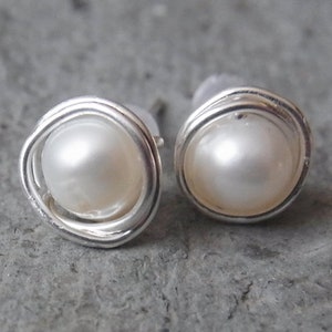 Stud earrings freshwater pearls earrings earrings pearls silver pearl studs pearl studs image 3