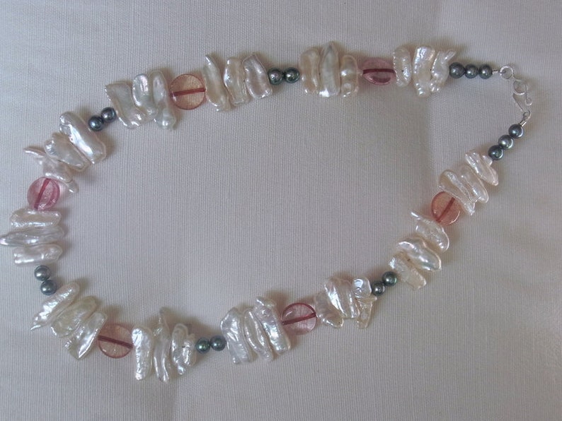 PerlenCollier Biwa-Perlen Süßwasserperlen Halskette Kette Halsschmuck Perlenkette individuelle Geschenke Handarbeit Bild 3