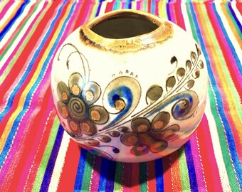 Flower Vase. Vintage Fred & Barbara Meiers Ken Edwards Tonala Mexico Vase.