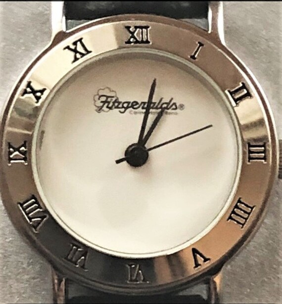 Ladies Wristwatch. Vintage Fitzgerald's Casino Wo… - image 10