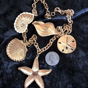 Womens Necklace. Avon Seashell/Starfish Necklace. image 2