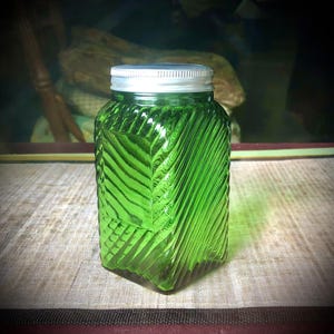 Spice Jar. Vintage Owens Illinois Spice Canister.