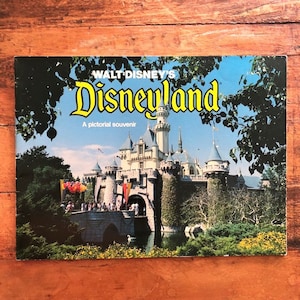 Disneyland. A Pictorial Souvenir. Vintage 1977 Walt Disney Disneyland Book.