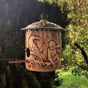 Birdhouse. Vintage Ceramic Birdhouse.