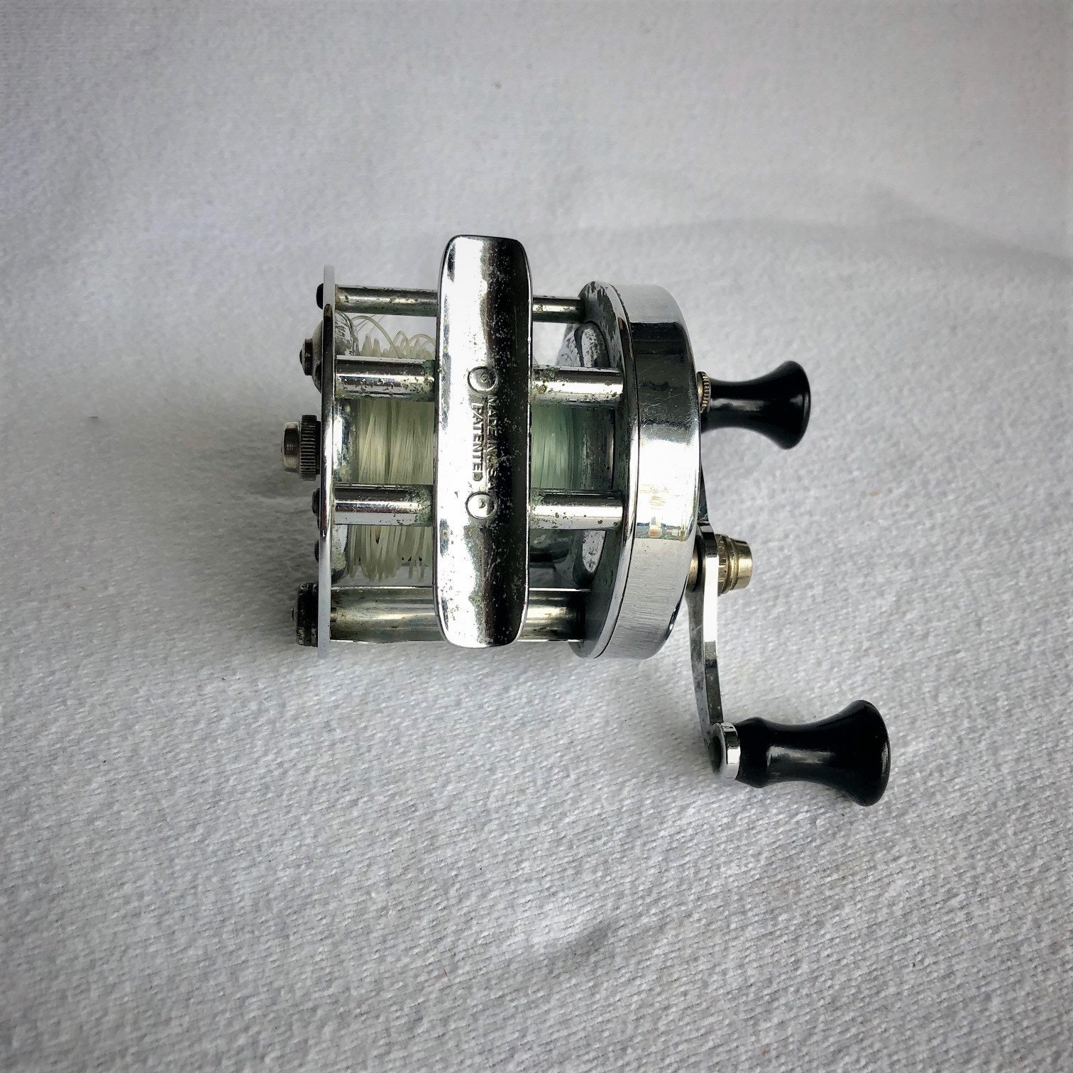 Ancien moulinet de pêche Shakespeare Service 1944 modèle GE