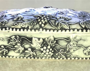 Ceramic Trinket Bowl. Vintage Bowl With Lid.