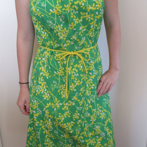 Vintage 1960s green yellow white shift sundress cotton dress made in America sleeveless size medium or large