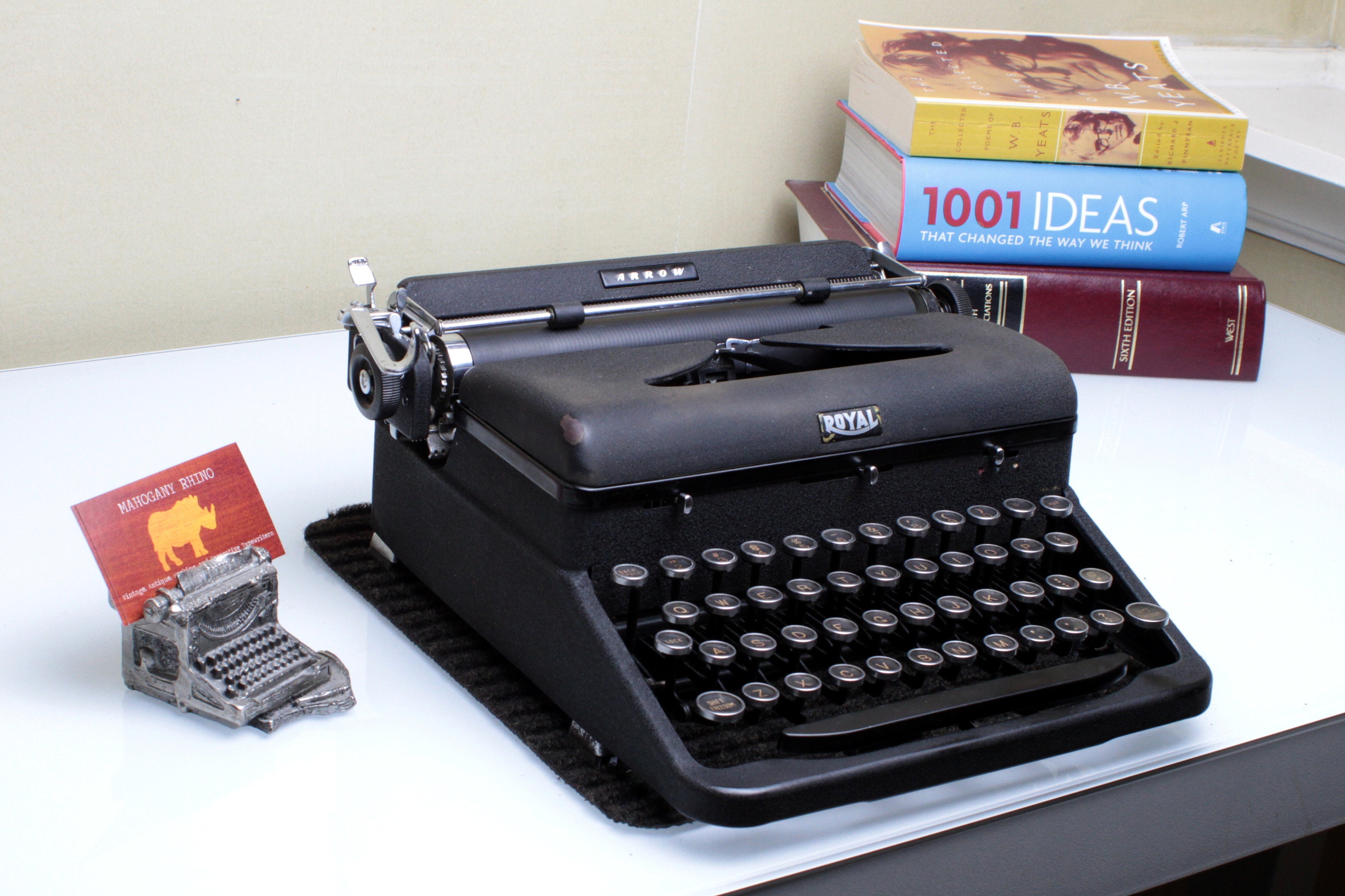 実働品 ARROW ロイヤルタイプライター 1946年製 実働品 ROYAL ARROW