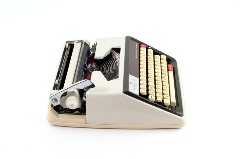 Restored Typewriter, Wizard Automatic image 5
