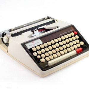 Restored Typewriter, Wizard Automatic image 3