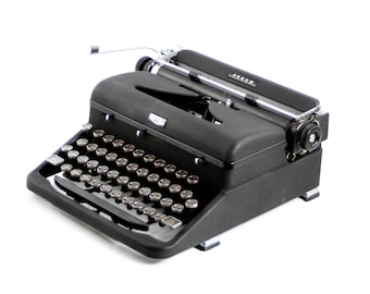 Vintage Typewriter, Royal Arrow, restored