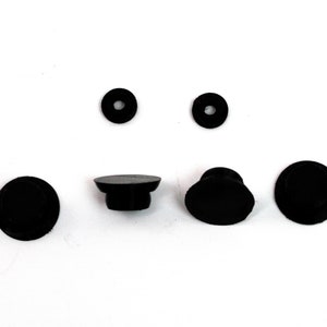 Corona 3 replacement feet and thumbscrews. 4 new typewriter feet, 2 new thumb screws for Corona 3 folding