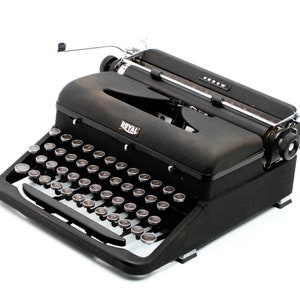 Vintage Typewriter, Royal Arrow