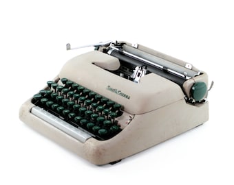 Vintage Typewriter, Smith-Corona Clipper, Restored