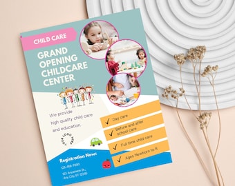Tagespflege-Poster, Baby sitzen, Tagespflege-Flyer, Kinderpflege-Flyer-Vorlage, bearbeitbare Vorlage, bearbeitbares Plakat für Spielschule, Spielzentrum