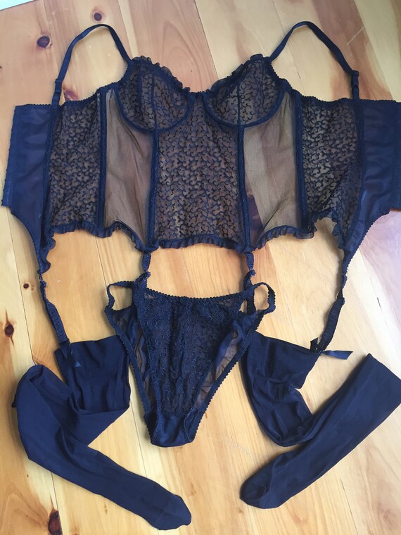 Vintage Merry Widow 3 piece Set