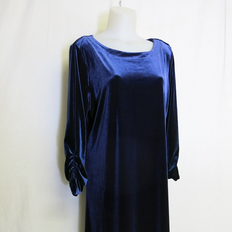 Gothic Velvet Dress main image 1