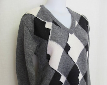 Vintage Lyle & Scott Argyle Lambswool Sweater: Geometric Intarsia