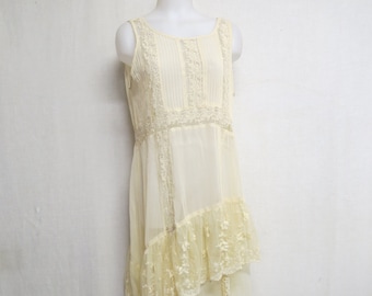 Old Fashioned White Lace Dress Wedding Dress Chiffon Hippie Boho Dress Tiered Med