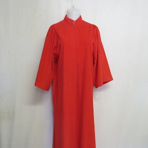 Velour Velvet Robe Evelyn Pearson Robe House Dress 1970&#39;s Red Zipper Front