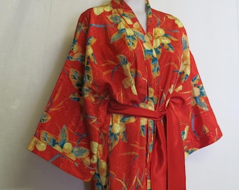 Kimono vintage de satén con brocado floral de los años 90 - Valerie Stevens (talla grande)