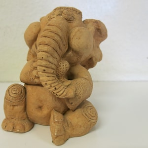 Clay Elephant Figurine Animal Pottery Vintage 1970s MCM GLOGS