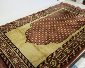 Vintage Prayer Rug Mihrab Rug Fringed Islamic Prayer Mat Boho Middle Eastern Decor