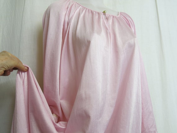 Pink Nylon Nightgown 1970s Nightgown Plus Size Ni… - image 1