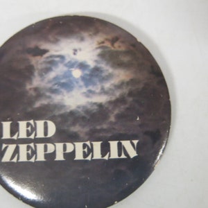 Vintage LED ZEPPLIN Souvenir Button Pin On Rock and Roll Icon 1970&#39;s