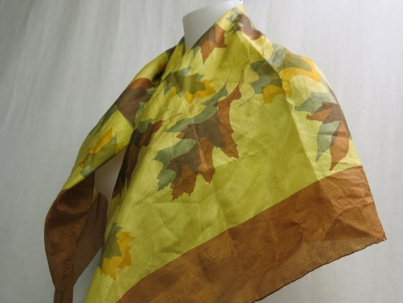 Rare Vera Neumann Silk Scarf Big Flowers Head Wra… - image 5