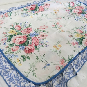 Floral Pillow Sham Regular Vintage Cannon Cottage Country Eyelet Standard/Regular Made in USA