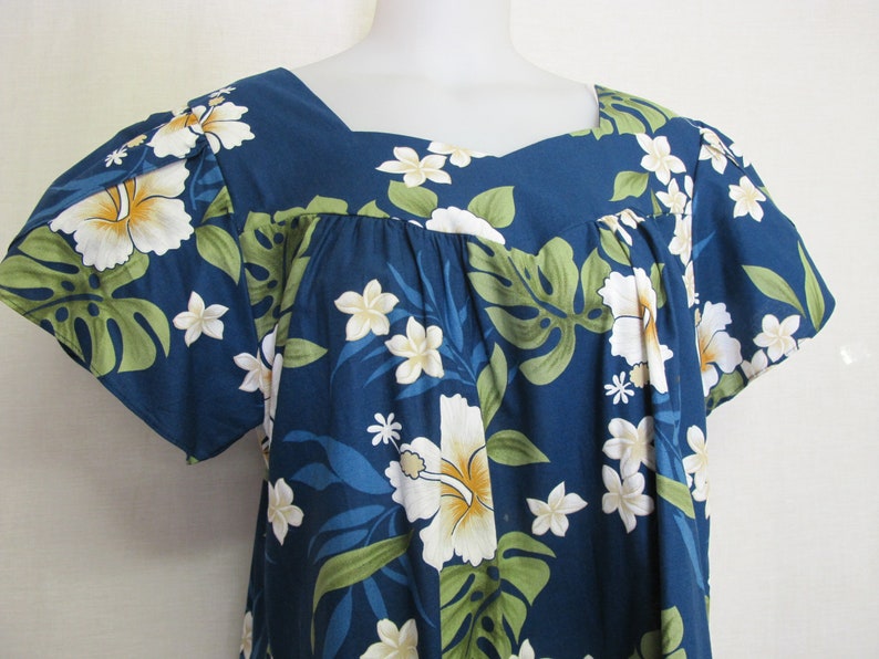 hawaiian muumuu cotton