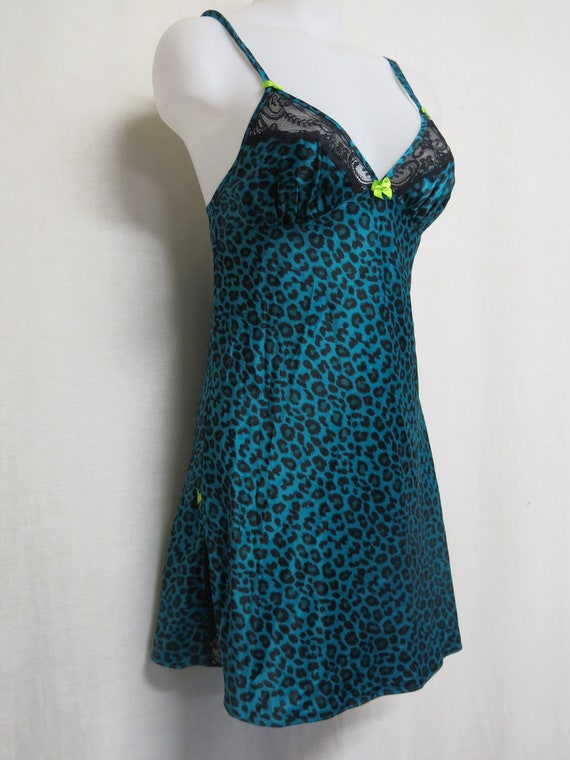 Leopard Nightgown Short Satin Nightgown Tribal Bet