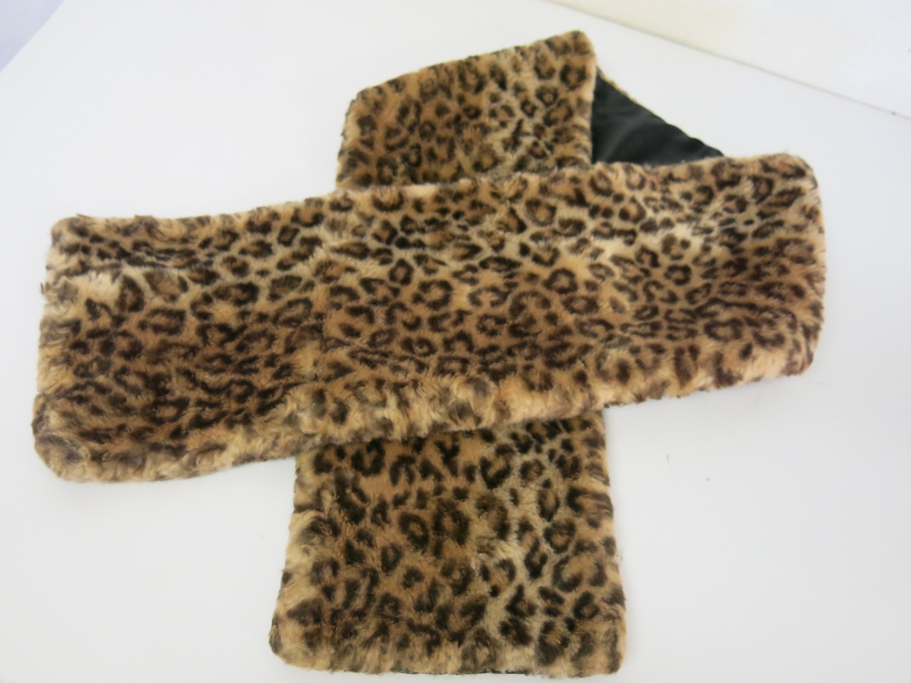 Leopard Stole S00 - Women - Accessories