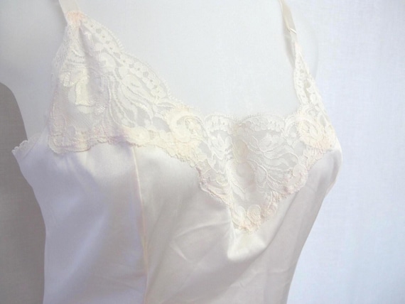 OLGA 1970s Slip Pin up Slip 36F