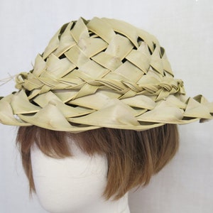 Hawaiian Tourist Hat 1960&#39;s Sun Hat Palm Fronds