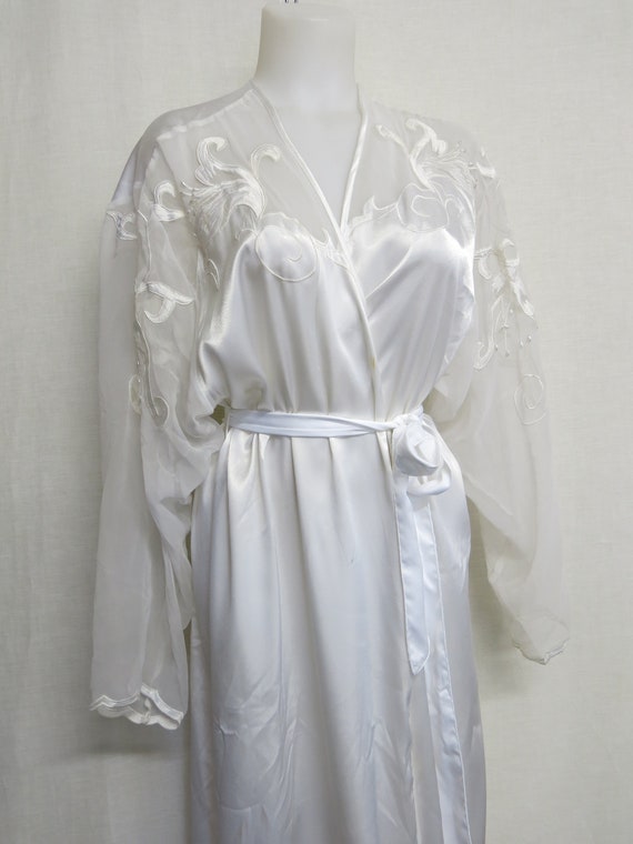 White Satin Robe 1980's Bridal Robe Applique Chiff