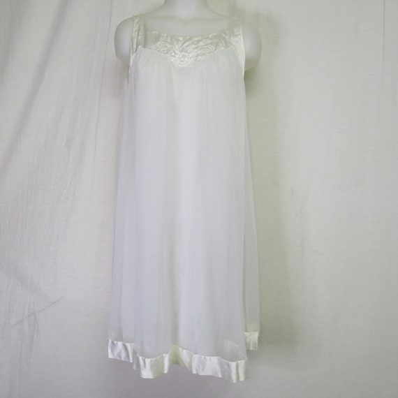 White Nylon Nightgown Gossard Artemis Nightgown S… - image 2