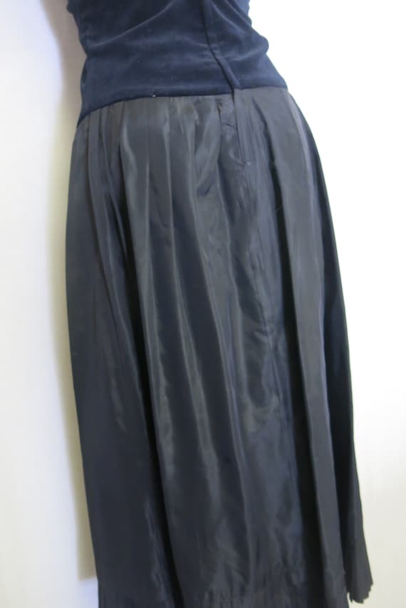 Lanz Dress Black Taffeta and Velvet Party Dress - image 9