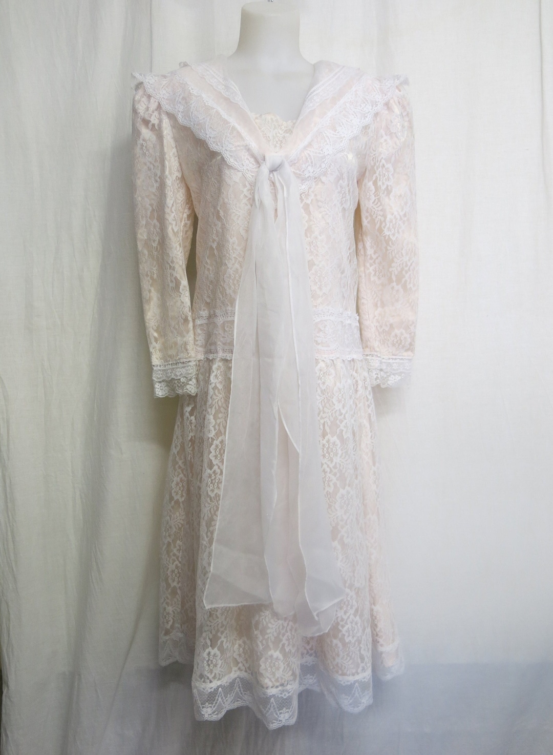 Vintage Gunne Sax Wedding Dress: 1970s Boho Lace & Satin - Etsy
