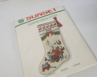 Christmas Stocking Kit Sunset Santa's Finishing Touch 1983