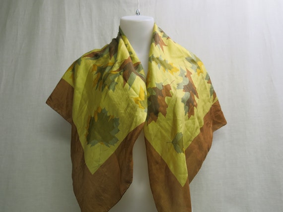 Rare Vera Neumann Silk Scarf Big Flowers Head Wra… - image 4