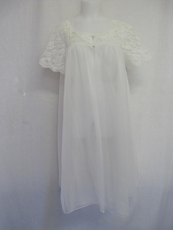 White Lace Peignoir Sheer White Robe 1960s Robe Br