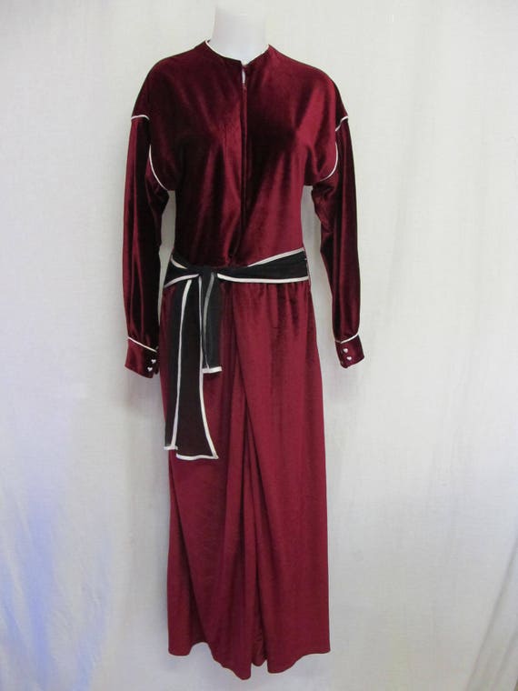 Goth Velvet Dress Full Length Burgundy Front Zipp