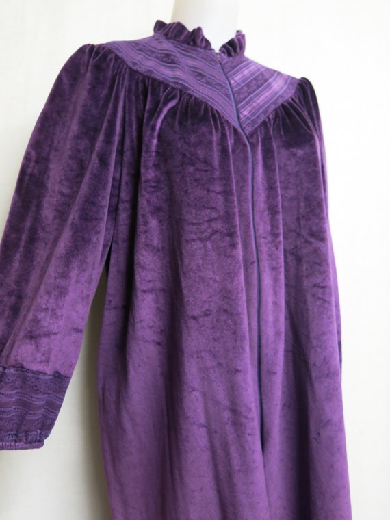 Sold to Masseyna Velvet Robe Plush Robe Robe Loung