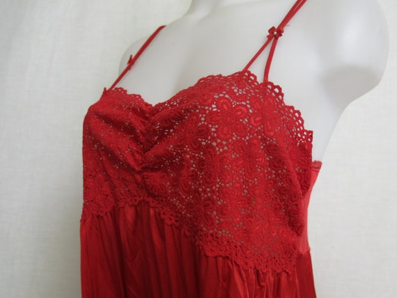 Vanity Fair Nightgown Stretch Lace Bodice Red Mad… - image 5