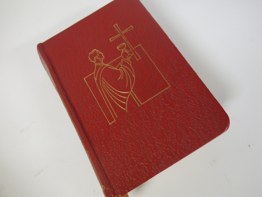 1960 Catholic Missal Sunday Missal Leather Catholic Prayer Book Etsy