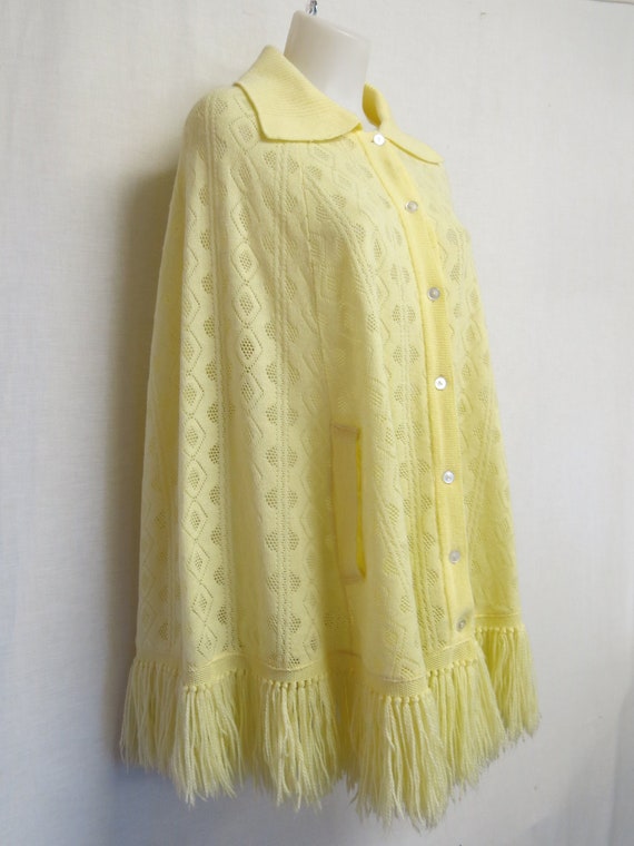 Mid Century Fringe Poncho Cape Sweater Poncho Pas… - image 1